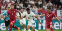 فيديو.. طرائف اليورو: انجليزي يستيقظ فجراً بملعب مباراة بلاده ضد صربيا