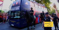 حافلة منتخب إسبانيا في طريقها لملعب بوردو قبل مواجهة الدومينيكان
