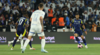 النصر يتقدم أمام الهلال بهدف في الشوط الأول