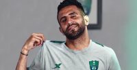 نجم الاهلي السعودي ضمن تشكيلة الاحلام التاريخية للمنتخب الجزائري