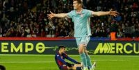 الصورة الاكثر تعبيرا عن حال برشلونة بعد الخسارة من اتلتيكو مدريد